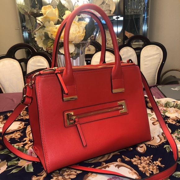 Neiman Marcus Handbags - 🎈Neiman Marcus Red Handbag 🎈